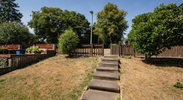 Parkside House, Забронировать Отель Стивенидж 