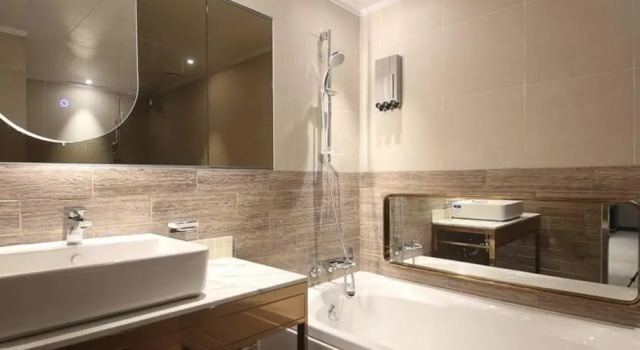Номер Standard с видом на улицу Newmond Hotel