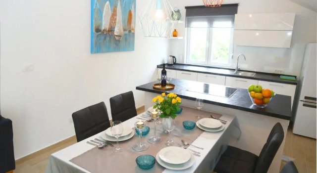 Апартаменты с 3 комнатами с балконом Apartment Nikolina