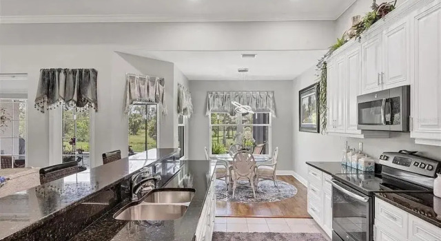 The Sanctuary - Private Pool+spa Vacation Home - Only 5 Minutes To The Gulf Coast! 3 Bedroom Home
