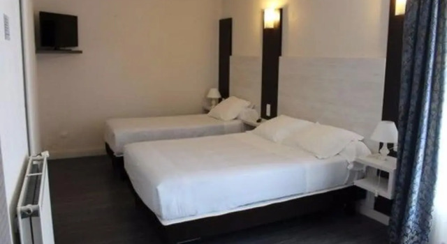 Трёхместный номер Standard Hôtel Etang des Reynats