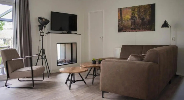 66 persoons Veluwe Villa met grillhuis, Rezervați Vilă Voorthuizen Veluwe