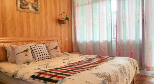 Номер Standard с 2 комнатами Beijing Badaling Great Wall Caos Courtyard guesthousel 1Private english tour guide 2Pick up&Drof off &landmark visiting serivice3Very near to Badaling Great Wall4Offer free beijing travel guide5Traditonal Chinese courtyard