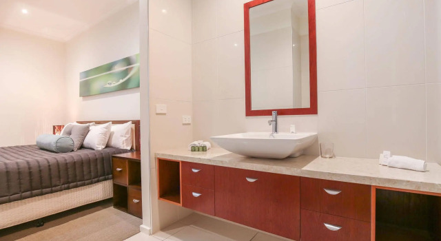 Indulge Apartments - Langtree, Book Apartment Hotels in Victoria with Parking, Parking