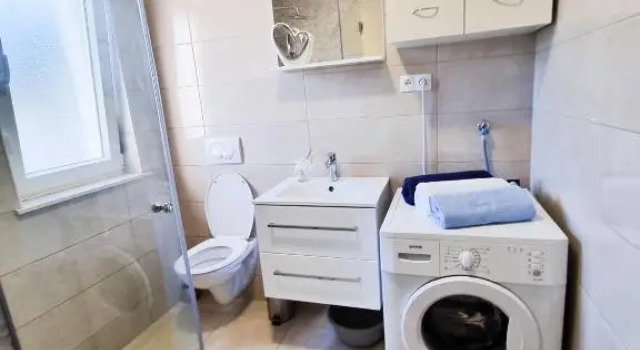 Apartment Ane 2, Забронировать Апартаменты/квартира Езера 