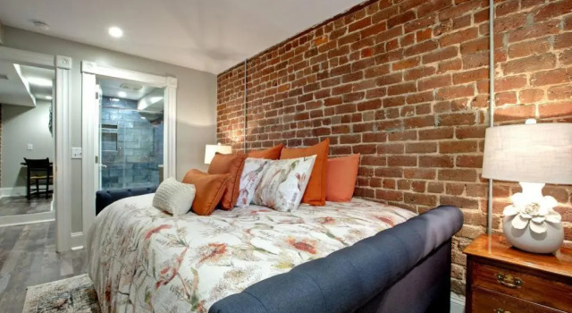 Sophisticated Historic Remodeled 9 BR, Rezerwuj Dom wakacyjny Domki letniskowe w Savannah, Domek