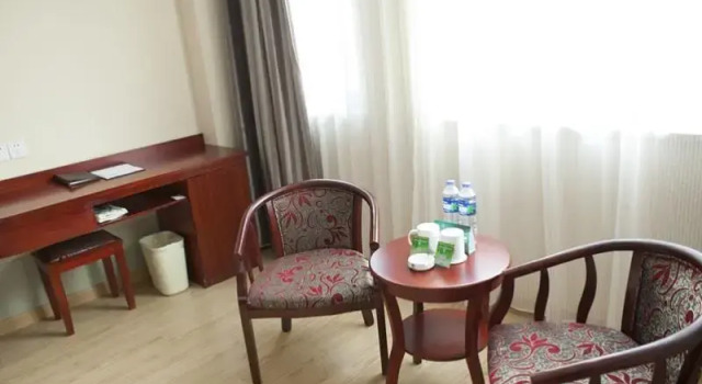 GreenTree Inn Nantong Tongzhou Bay New Area Huangh, Prenota Hotel Nantong Jiangsu
