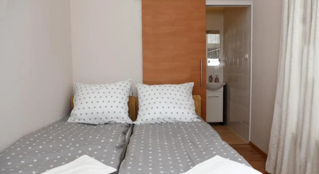 Hostel Grono, Rezerwuj Hostel Zielona Góra lubuskie