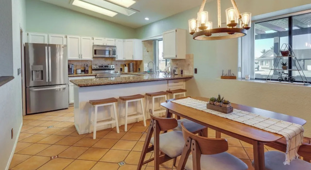 Коттедж 4 Mi to Lake Havasu State Park: Home w/ Mtn Views!