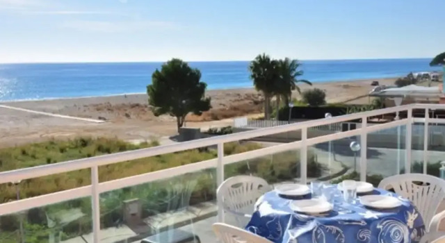 Apartamento Vista a la Playa Para 4 Personas en Hospitalet de L´infant