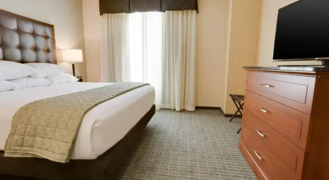 Люкс Drury Inn & Suites Phoenix Chandler Fashion Center