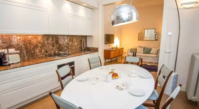 Raffaello Apartment by Firenze Prestige