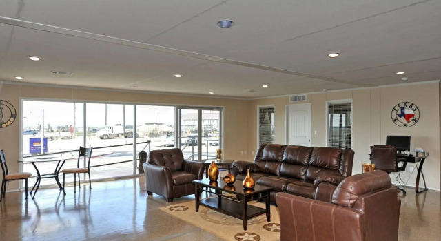 Instalodge Hotel And Suites, Varaa Hotelli Karnes City Texas