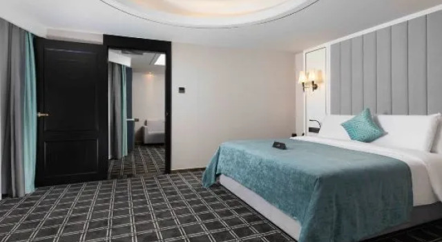Двухместный люкс Deluxe Hotel Ibis Zhongshan The Center