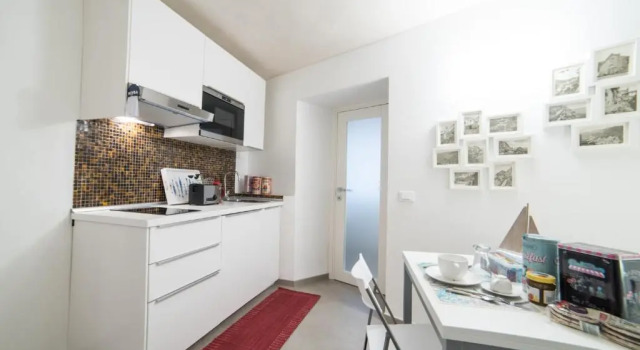 Апартаменты 330 Holiday Apartments Manarola