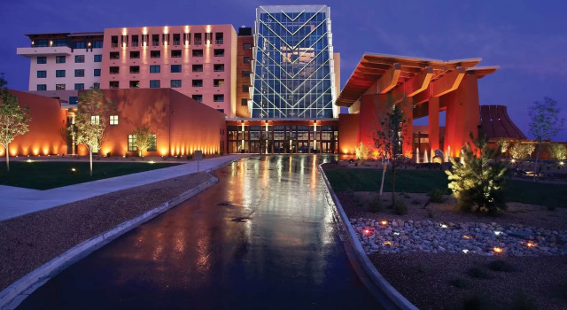 Isleta Resort & Casino, Забронировать Курортный отель Альбукерке Нью-Мексико