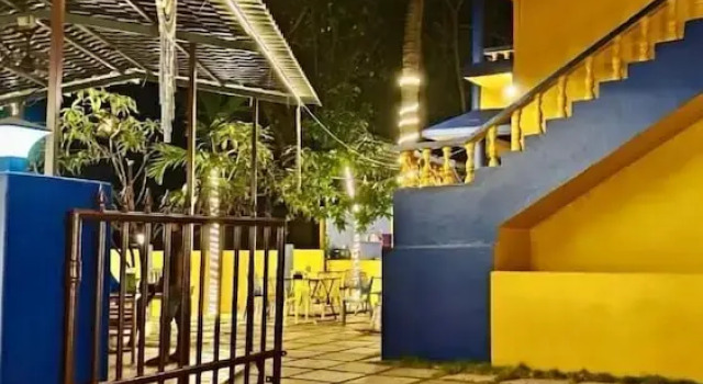 Karma Stay By The Bliss- Morjim, Prenota Ostello Hotel a Goa con parcheggio, Parcheggio