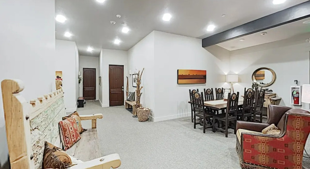 New Listing! Contemporary W/ Lake Views 3 Bedroom Condo, Book Hotel Heber City Utah