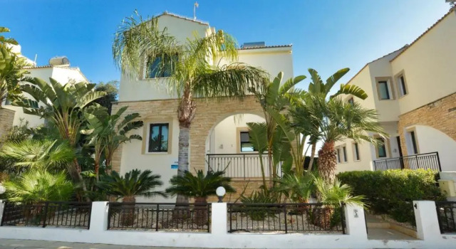 Villa Protaras Paralia Spacious 4BDR Central Protaras Villa Close to Fig Tree Bay Beach