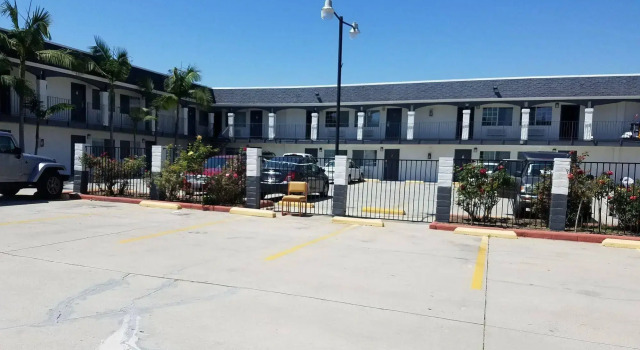 Value Inn Bellflower