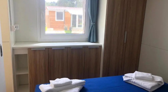 2 makuuhuonetta Chalet Baia Dei Micenei