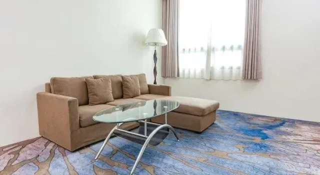 Четырёхместный номер Standard Yaling Hotel