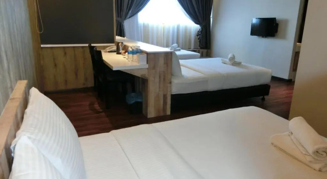Четырёхместный номер Premium D Elegance Hotel Nusajaya