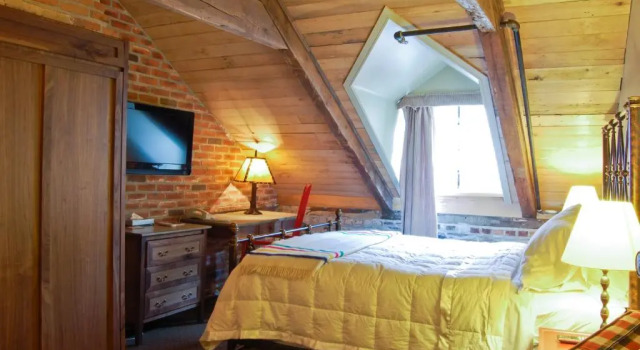 Номер Superior Мансарда Auberge Place dArmes