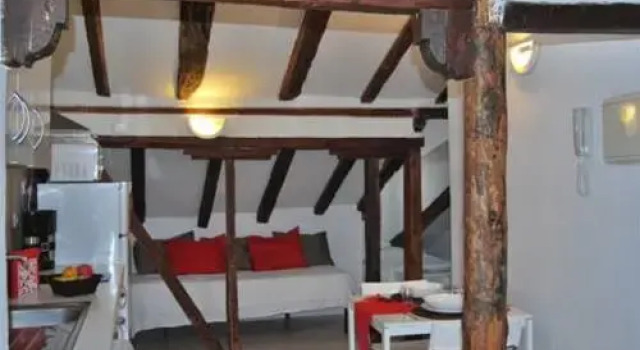 Apartamentos Alcala, Забронировать Апартаменты/квартира Отели Алькала-де-Энарес с парковкой, рядом с Культурный центр Entrevista, Парковка