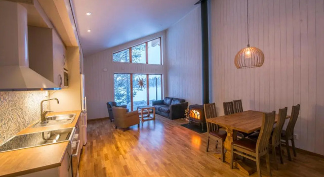 Апартаменты Pinetree Lodge