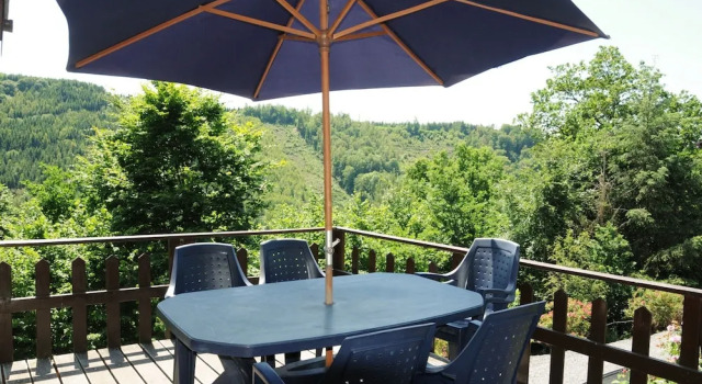 Коттедж с 3 комнатами Holiday Home With a Panoramic View of the Ourthe, on a Quietly Located Property