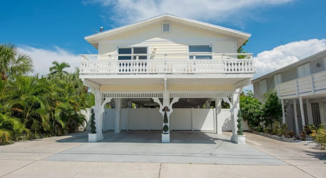 Pineapple Key Apartment 4