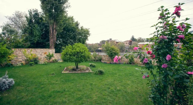 Трёхместный номер Standard с балконом и с красивым видом из окна Hotel Paradise Road