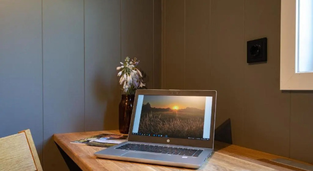 Raggsocka Logi, Prenota Hotel Ockelbo Gavleborg