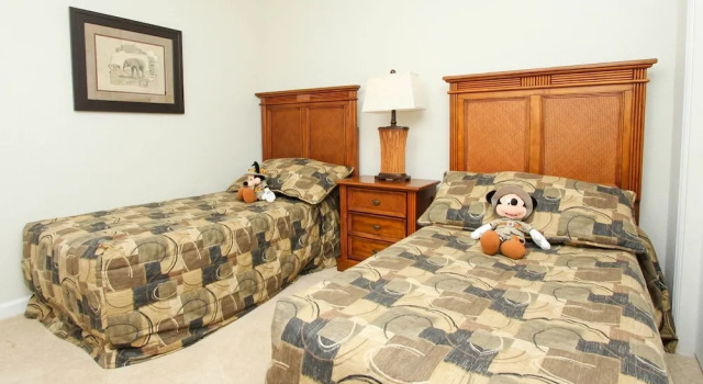 6-bedroom 2505