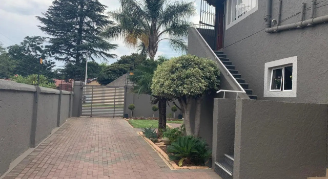 Phantom view, Prenota Hotel Hotel a Alberton con piscina, Piscina