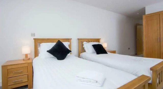 Penthouse B, Varaa Lomakoti Hotellit Cornwall pysäköinnillä, Pysäköinti