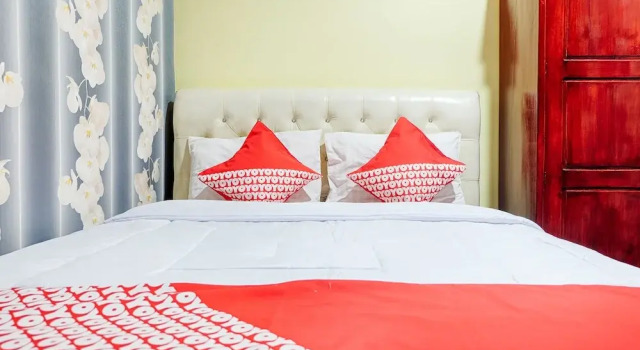 Hotel Jinan Makassar by OYO Rooms, Book Hotel Hotels in Sulawesi with Parking, Parking