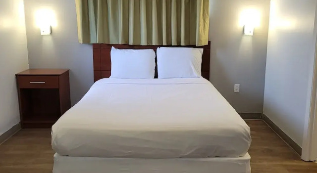 Двухместный номер Premium Motel 6-Greensboro, NC - I-40