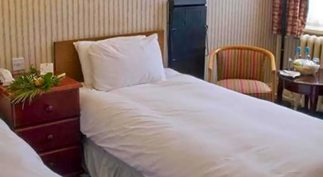 Номер Standard Prince Of Wales Hotel