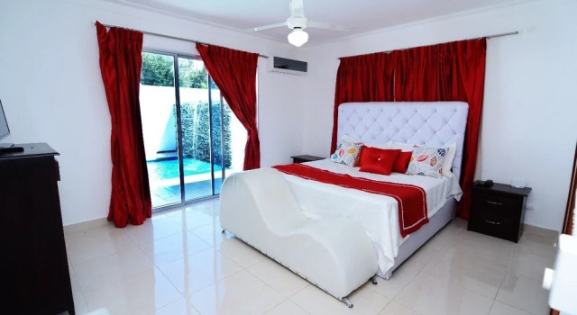 Коттедж Modern House Pool AC WiFi