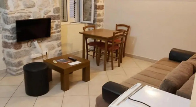 Apartments Ivanovic, Book Lejlighed Hoteller i Kotor Riviera med parkering, Parkering