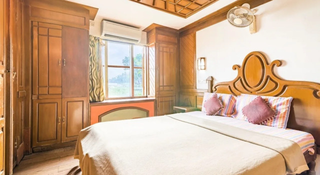 GuestHouser 3 BHK Houseboat e567, Забронировать Дом для отпуска Отели штата Кералы с парковкой, Парковка