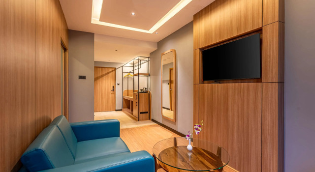 Люкс Park Inn & Suites by Radisson Bengaluru Yelahanka