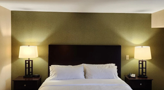 Двухместный номер Standard Wingate by Wyndham Kittanning