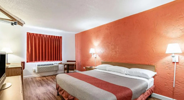 Номер Standard Motel 6-Naperville, IL