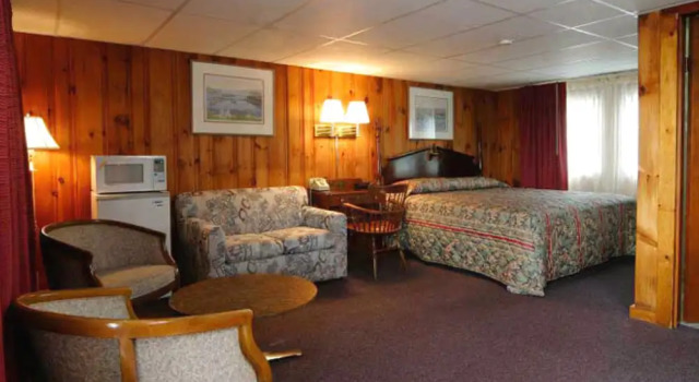 The Tides Motel