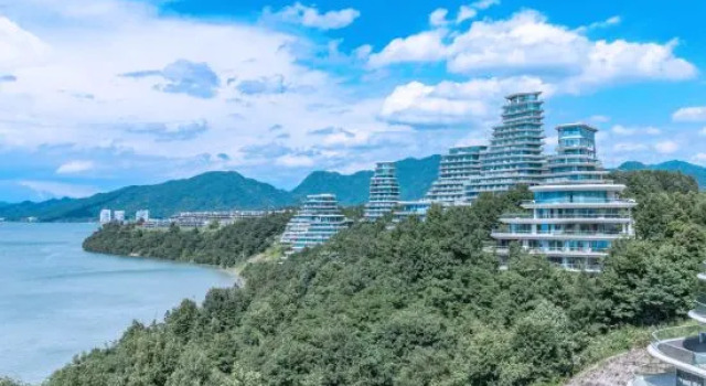 Huangshan Taiping Lake Landscape Impression Art Apartment