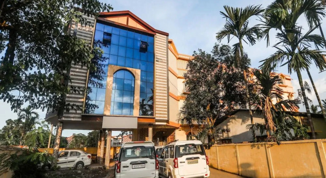 OYO 17255 Hotel Kanika Inn