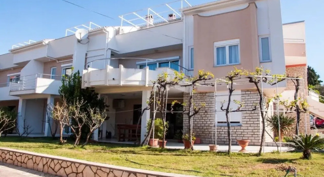 Apartments ErikaS, Забронировать Апартаменты/квартира Апартаменты Новалья, Апартаменты/квартира